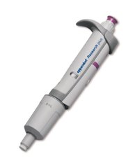 Eppendorf Research® plus 0,5 - 5 ml