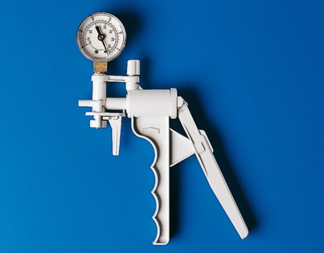 Kartell Handbetriebene Vakuumpumpe aus P