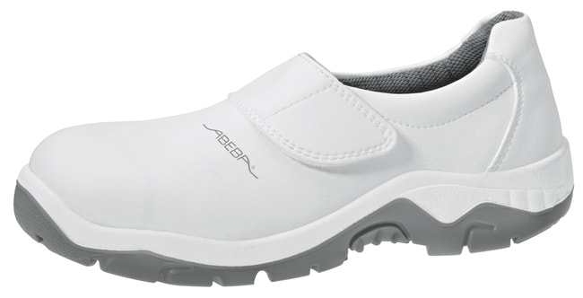 1PR Slipper white Size 50