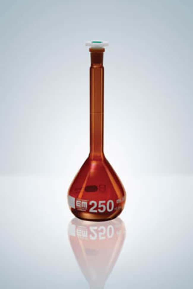 Hirschmann Bernsteinfarbene Glasmesskolb