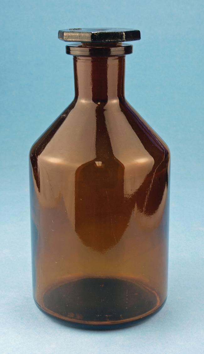 Karl Hecht Braune Glasflasche mit Glasst