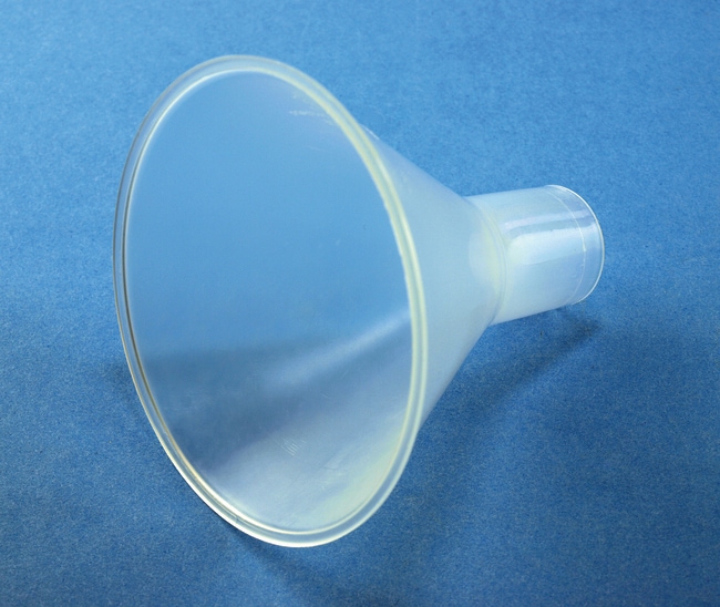 Karl Hecht Pulvertrichter aus Polypropyl