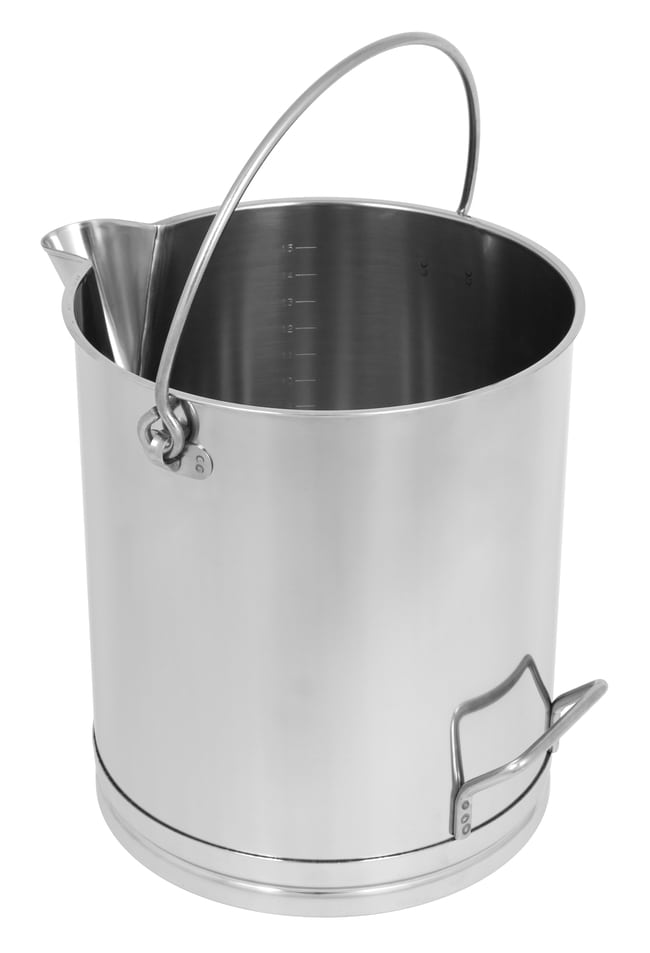BUCKET - ACID PROOF With spout. wi th li