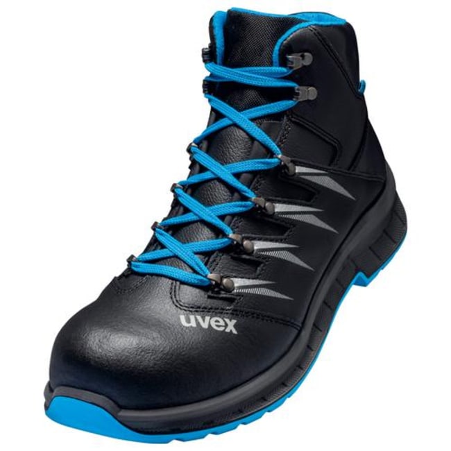 1PR Boot 69358 S2 size 38 PU sole W11